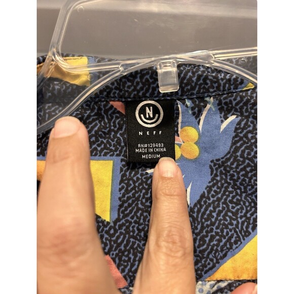 Neff Button Up Shirt Mens Medium Black Multicolor Retro Geometric Casual 90’s - Picture 2 of 4